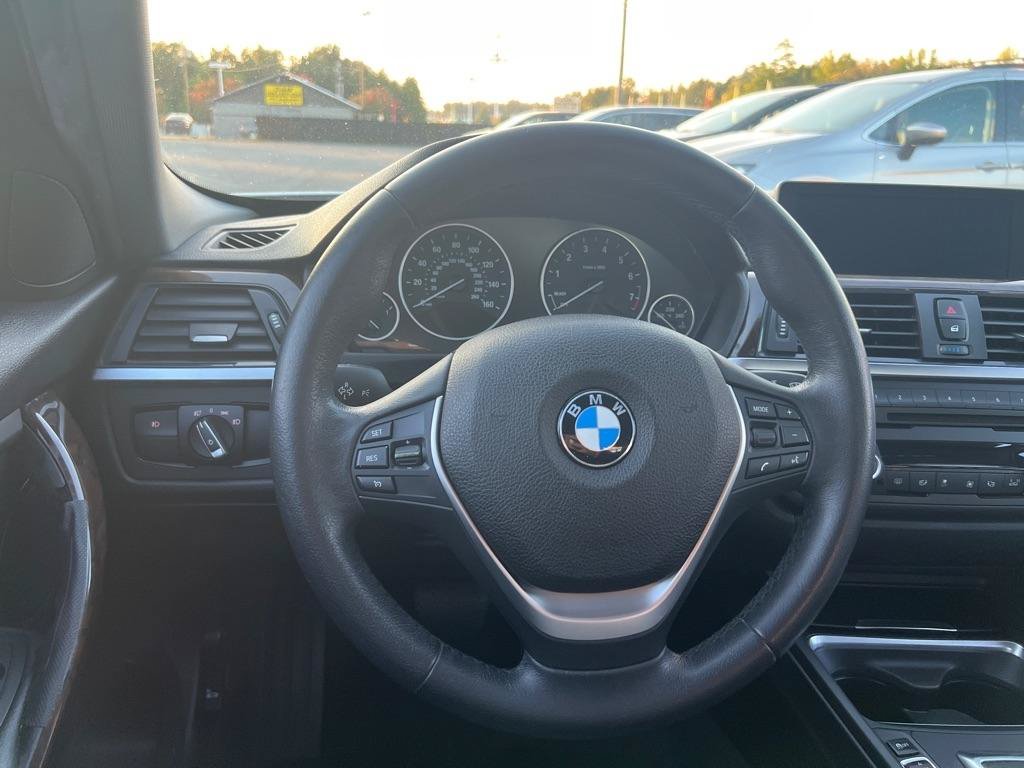 Used 2015 BMW 328i Sedan RWD image 18