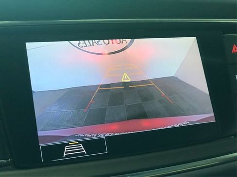 Used 2020 Buick Enclave Essence FWD image 24