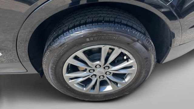 Used 2022 Cadillac XT5 Premium Luxury FWD image 8