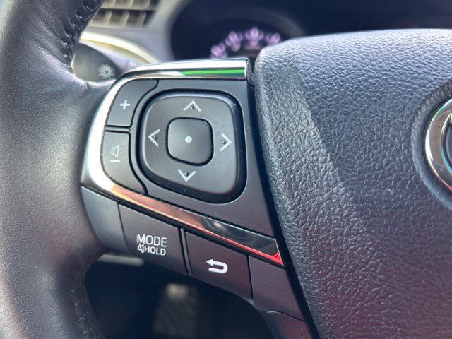 Used 2016 Toyota Avalon Limited w/ Toyota Safety Sense Package FWD image 23