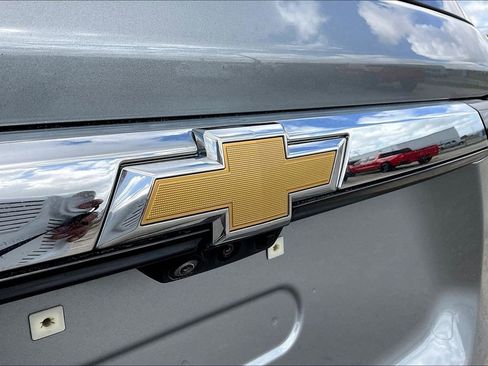 Used 2023 Chevrolet Traverse LT w/ LT Premium Package image 27