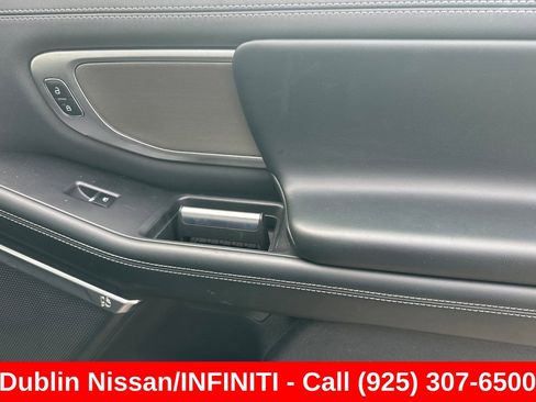 Used 2025 Ford Expedition Max Platinum AWD/4WD image 23