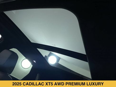 Certified 2025 Cadillac XT5 Premium Luxury w/ Technology Package AWD/4WD image 10