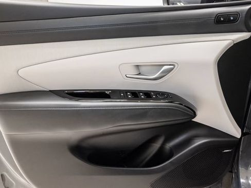 Used 2025 Hyundai Tucson Limited AWD/4WD image 8