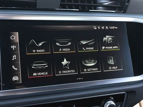 Certified 2025 Audi Q3 2.0T Premium Plus w/ Premium Plus Package image 10