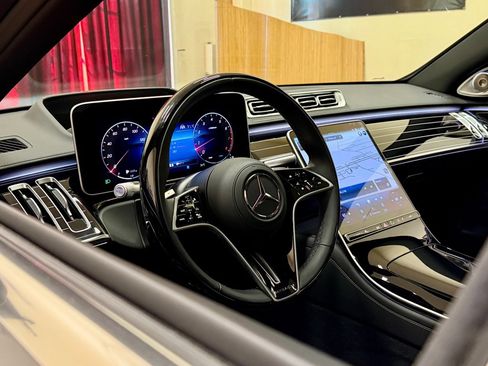 Used 2024 Mercedes-Benz Maybach S 580 MERCEDES-MAYBACH S 580 4MATIC image 33