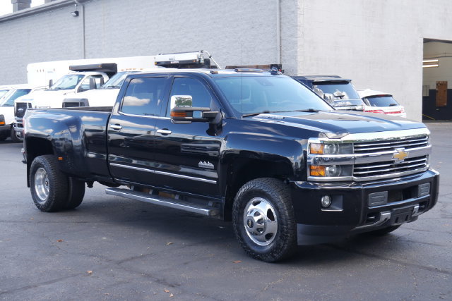 Used 2015 Chevrolet Silverado 3500 High Country w/ Duramax Plus Package AWD/4WD image 9
