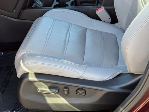 Used 2019 Honda CR-V Touring image 23