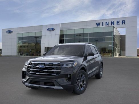New 2026 Ford Explorer Active image 2