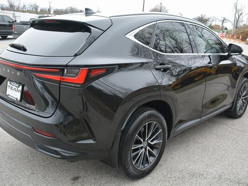 Used 2024 Lexus NX 250 FWD image 5
