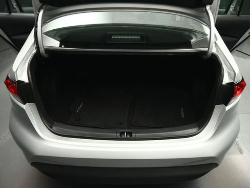 Used 2024 Toyota Corolla LE image 68