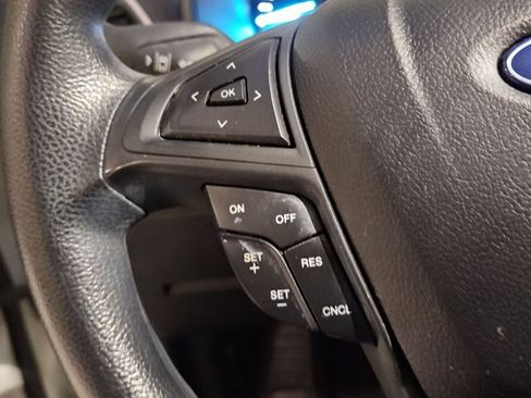 Used 2020 Ford Edge SE FWD image 23