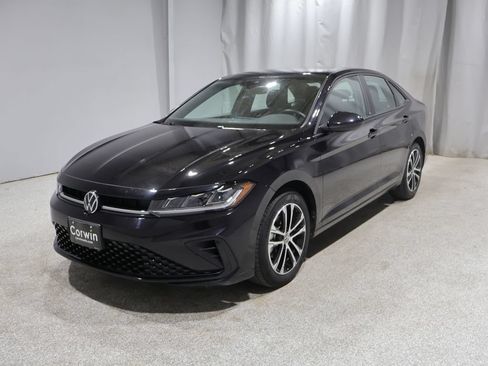 Used 2025 Volkswagen Jetta Sport FWD image 6