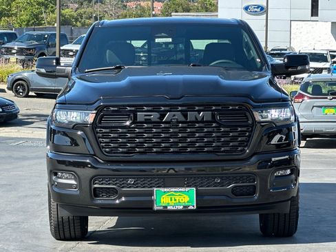 New 2026 RAM 1500 4x4 Crew Cab image 9