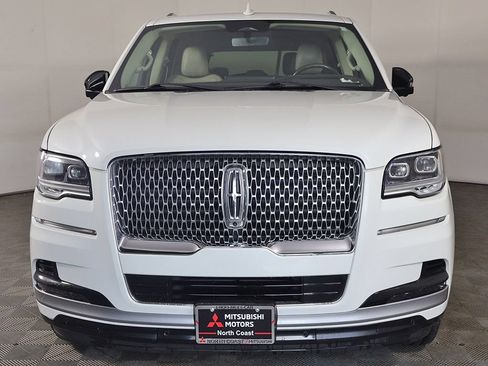 Used 2022 Lincoln Navigator Reserve AWD/4WD image 18
