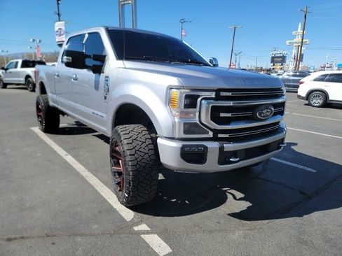 Used 2022 Ford F350 Platinum image 10