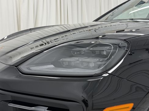 Certified 2026 Porsche Cayenne Coupe AWD/4WD image 17
