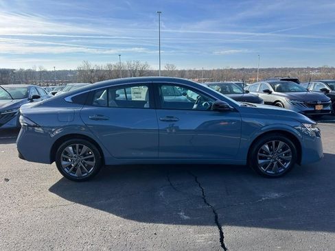Used 2026 Nissan Sentra SL w/ Floor Mat Package FWD image 2