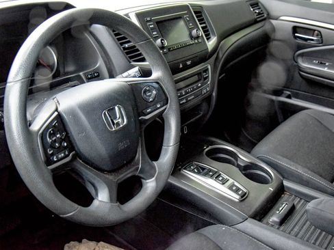 Used 2019 Honda Passport Sport image 22