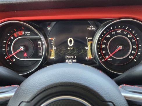 Used 2022 Jeep Gladiator Rubicon w/ Cold Weather Group AWD/4WD image 16