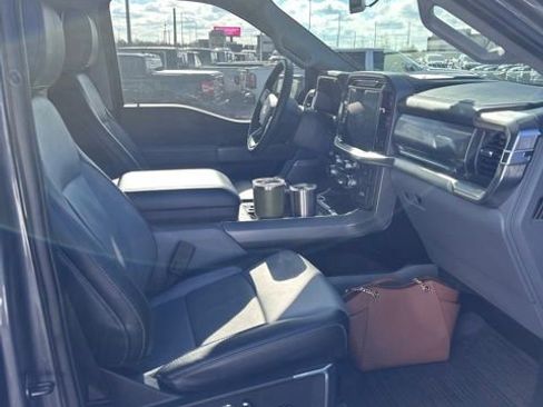 Used 2022 Ford F150 Lariat w/ Equipment Group 502A High image 9