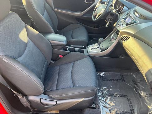 Used 2013 Hyundai Elantra image 23