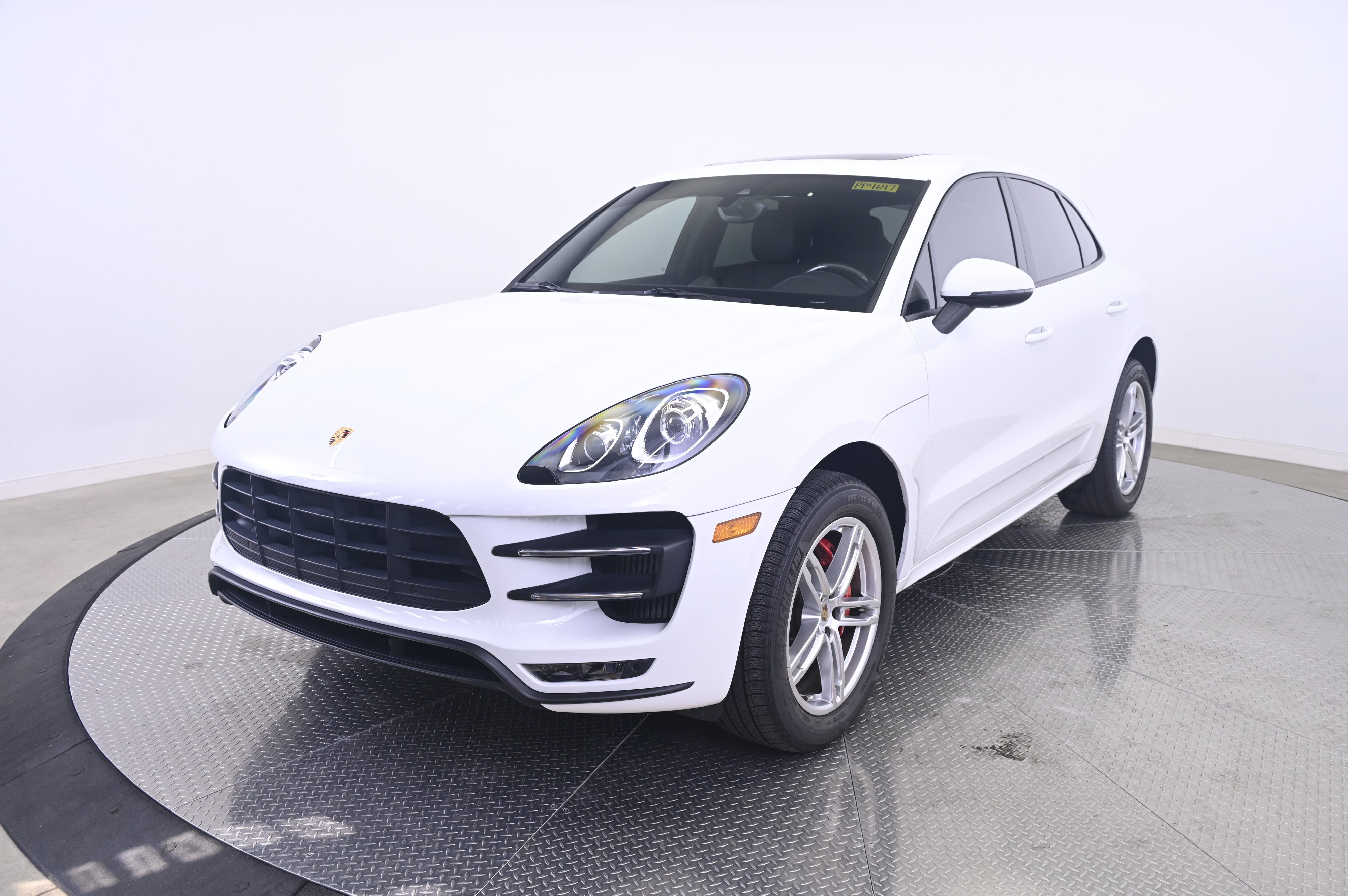 Used 2015 Porsche Macan Turbo AWD/4WD image 1