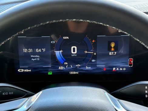 Used 2026 Chevrolet Equinox EV LT FWD image 37