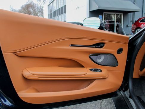 New 2026 Aston Martin V8 Vantage Convertible image 7