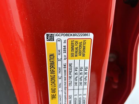 Certified 2024 Chevrolet Silverado 1500 Custom AWD/4WD image 25