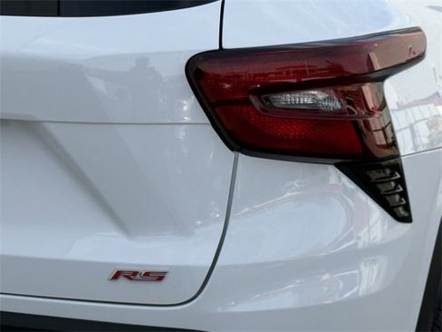 Used 2026 Chevrolet Trax RS w/ Driver Confidence Package image 7