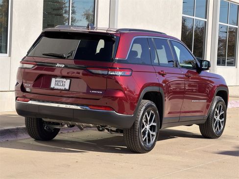 New 2025 Jeep Grand Cherokee Limited image 5