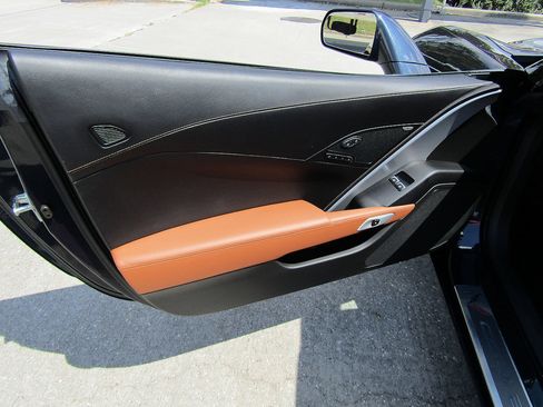 Used 2014 Chevrolet Corvette Stingray Convertible w/ 2LT Preferred Equipment Group RWD image 11