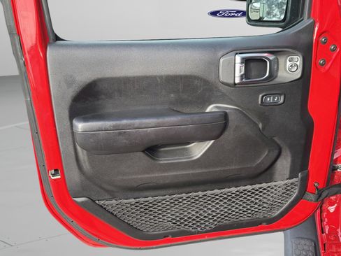 Used 2020 Jeep Wrangler Unlimited Sport image 21