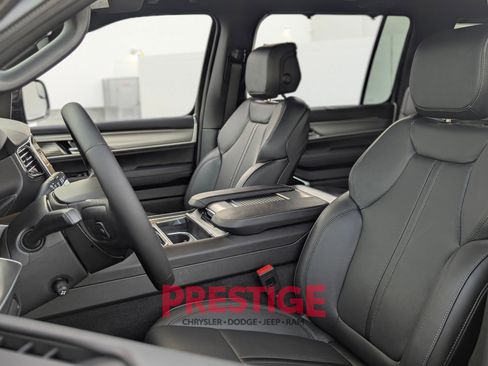 New 2026 Jeep Grand Wagoneer Limited AWD/4WD image 25