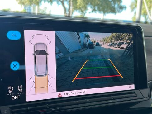 New 2026 Volkswagen Atlas SE FWD image 18