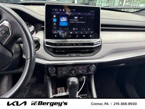 Used 2023 Jeep Compass Limited AWD/4WD image 10