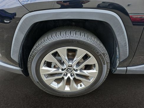 Used 2019 Toyota RAV4 XLE Premium w/ All Weather Liner Package AWD/4WD image 39