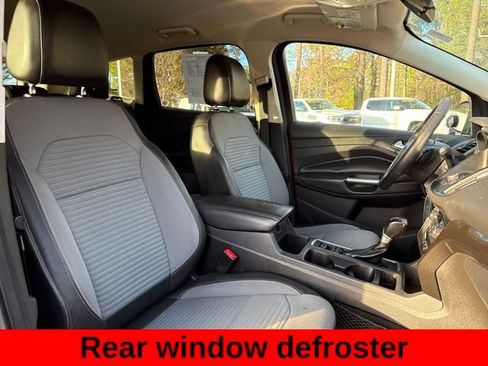 Used 2017 Ford Escape SE w/ Equipment Group 201A image 29