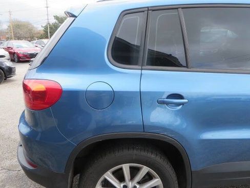 Used 2018 Volkswagen Tiguan Limited w/ Premium Package image 43