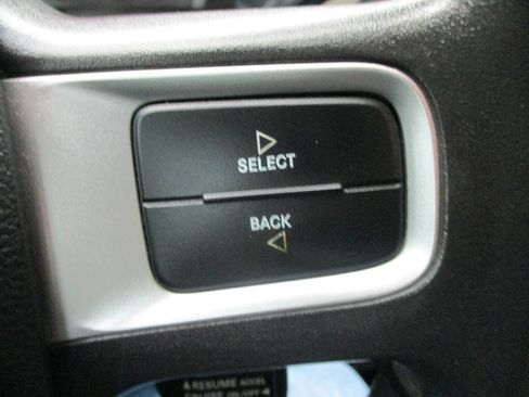 Used 2011 RAM 2500 ST w/ ST Popular Equipment Group AWD/4WD image 40