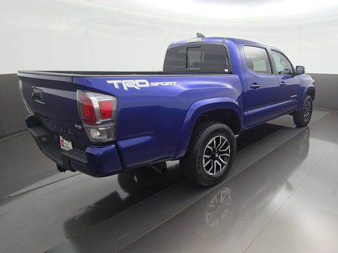 Used 2022 Toyota Tacoma TRD Sport w/ Technology Package RWD image 7