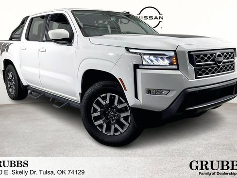 Used 2024 Nissan Frontier SL w/ Technology Package image 1