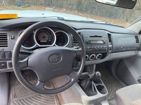 Used 2006 Toyota Tacoma 2WD Regular Cab image 10