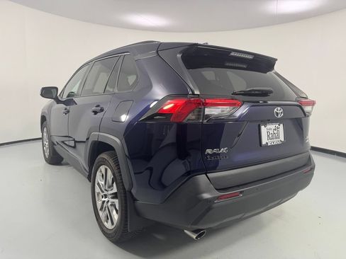 Used 2021 Toyota RAV4 XLE Premium AWD/4WD image 5