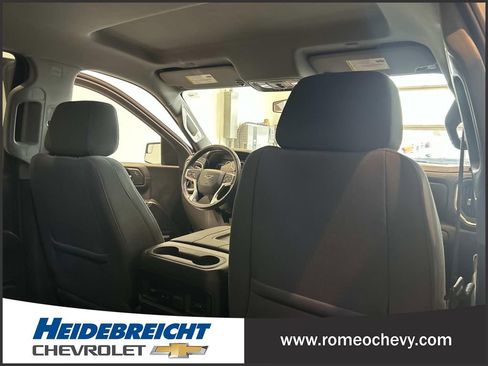 Used 2021 Chevrolet Silverado 1500 LT Trail Boss w/ Convenience Package II image 30