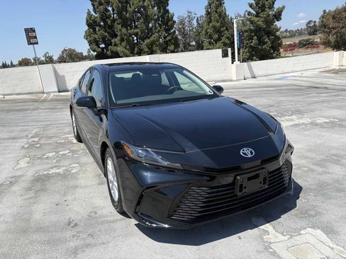 Used 2026 Toyota Camry LE FWD image 30