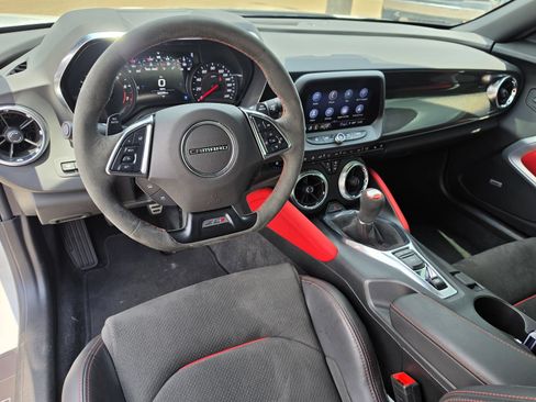 Used 2023 Chevrolet Camaro ZL1 RWD image 9