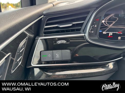 Used 2022 Audi Q7 Premium Plus image 18