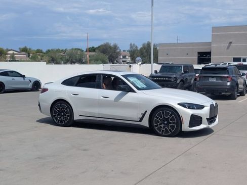 New 2026 BMW i4 eDrive40 w/ M Sport Package RWD image 4